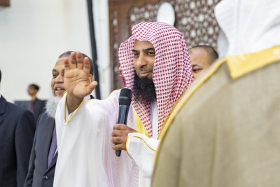 ސަލްމާން މިސްކިތުގައި މިރޭ އިމާމުވެ ނަމާދު ކުރައްވާނީ ނަބަވީގެ އިމާމު