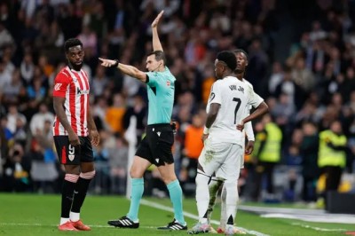 އިތުރު ވަގުތުގައި ވަލްވާޑޭ ޖަހައިދިން ލަނޑުން ރެއާލަށް މުހިންމު މޮޅެއް