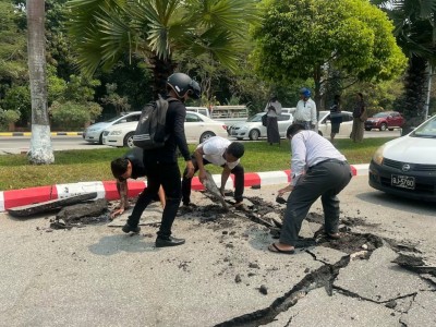 ބިންހެލުން: އެހީތެރިކަން ބޭނުންވާ ދިވެއްސަކު ހުރިނަމަ އެމްބަސީއަށް ގުޅަން އެދެފި