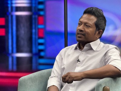 ޔުމްނުގެ މައްސަލަ އެމްޑީޕީގެ ބޮލުގައި އެޅުވުން ވަރަށް ޣައިރު ޒިންމާދާރު: ޑިމޮކްރެޓްސް