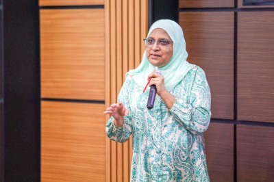 ދައުރުކުރަނީ ޔާސްމީން މުއިއްޒު ދެއްކެވި ވާހަކައެއް ނޫން: އާޒިމާ