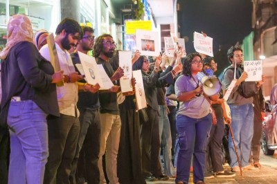 ސަރުކާރުގެ އެއްބާރުލުމާއެކު ޔުމްނު މެލޭޝިއާއަށް ފުރަން ހުރިހާ ކަމެއް ހަމަޖެހިއްޖެ: އާއިލާ