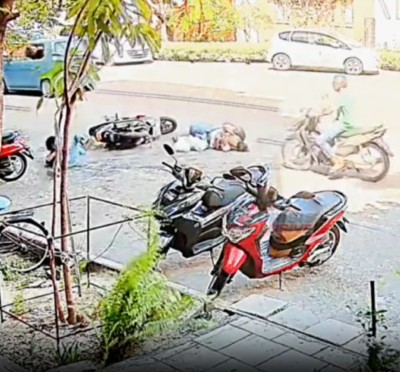 ސައިކަލުން ޖެހި ވެއްޓި އެއް އަހަރުގެ ކުއްޖާގެ ބޯ ޖެހުނީ ތާރުގަނޑުގައި, ބޯ ވަނީ ދުޅަވެފައި