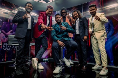 '2 އޮފް އަސް' ޝޯގެ ޓިކެޓު އޮންލައިންކޮށް ވިއްކަން ފަށައިފި