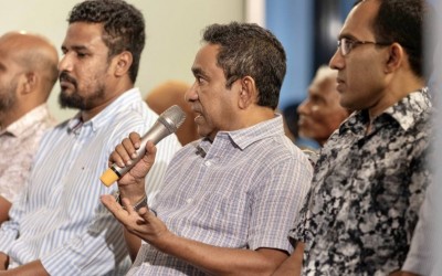 އެންޓި ޑިފެކްޝަން ގާނޫނު އުވާލައި، މަޖިލިސް މިނިވަންކުރަން ޔާމީން ޗެލެންޖުކުރައްވައިފި