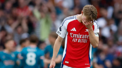 އާސެނަލް ޖެހިޖެހިގެން ދެވަނަ މެޗުން ބަލިވެއްޖެ