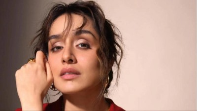 ޝްރައްދާ ސޮއިކުރި އަގު ބޮޑު ފިލްމުން ވަކިވެއްޖެ