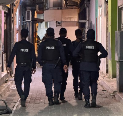 ރައްޔިތުންނަށް ރައްކާތެރިކަން ކަށަވަރުކޮށްދޭން ފުލުހުންގެ ޓީމުތައް މަގުމައްޗަށް ނިކުމެއްޖެ