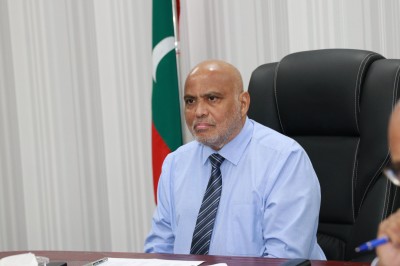 ސްޕެއިންގައި ޕައިލެޓް ޓްރެއިނިން ހަދާ ދަރިވަރުންނާ ހައިދަރު އެންމެ ފަހުން ބައްދަލުކުރައްވައި