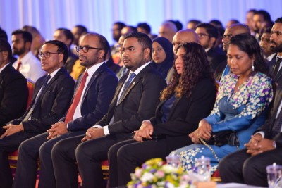 އަޒްމިރަލްދާއާއި މަހާޒް ވަކިކުރުމުގެ މައްސަލަ ބަލަން ޖުޑިޝަރީ ކޮމިޓީއަށް ފޮނުވައިފި