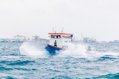 ރާއްޖޭގެ ބޮޑު ބަޔެއްގައި ކަނޑުތައް ގަދަ، މޫސުން ރަނގަޅުވާނީ އަންގާރައިން ފެށިގެން