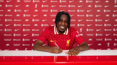 ފްރިމްޕޮންގް ލިވަޕޫލަށް ސޮއިކޮށްފި