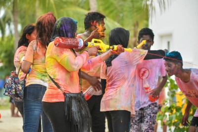 މީހުން ފަހާ ދުއްވައިގެން ކުލަޖެހުން މަނާކޮށް، ކެނދިކުޅުދޫން ކުލަ ޖެހުމުގައި ސަމާލުވާން އެދިއްޖެ