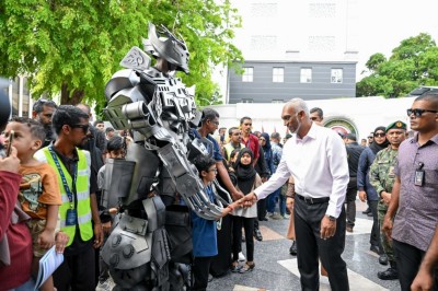 ޢީދު ޗުއްޓީ ދިގެއް ނުވާނެ، ބަންދުވާނީ ކަލަންޑަރުގައިވާ ދުވަސްތައް އެކަނި