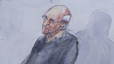 އެތައް ސަތޭކަ ކުޑަކުދިންނަށް ޖިންސީ ފުރައްސާރަ ކުރި ފްރާންސްގެ ޑޮކްޓަރަކު އުމުރަށް ޖަލަށް