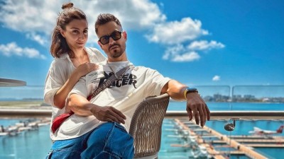 ސޯހާ އާއި ކުނާލް މިފަހަރު ތިބީ ކޮމޯ މާލިފުށީގައި