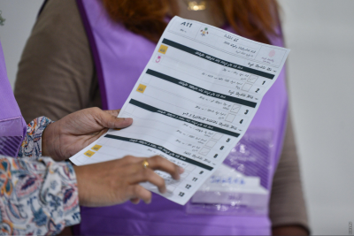 ނާޒިމްގެ ޚިޔާލަކީ ކައުންސިލަރުން މަދުކޮށް، މުސާރަ ބޮޑުކޮށްދިނުން