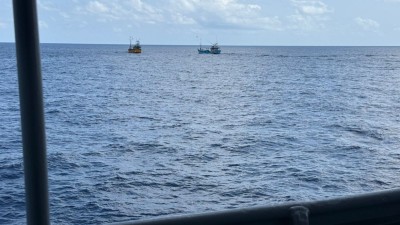 ރާއްޖޭގެ ކަނޑުގެ ސަރަހައްދަށް ނުގަވައިދުން ވަން ލަންކާގެ ދެމަސްބޯޓު ހިފަހައްޓައިފި