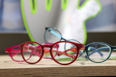 ކުޑަދަރިފުޅަށް ރަނގަޅު އައިނެއް ޚިޔާރުކުރާނީ ކިހިނެއް؟