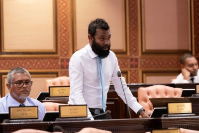 ސްކޫލް ޖަލްސާތަކުގެ ޝަރަފުވެރި މެހެމާނަކަށް މެންބަރުންނަށް ނުދެވޭތީ އެމްޕީ ހަސަން ވަހީދުގެ ކަންބޮޑުވުން