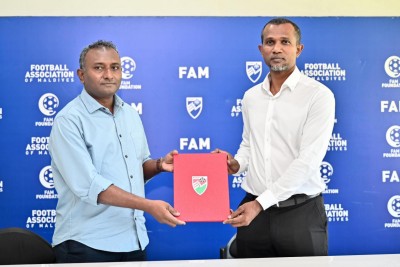 ހުރިހާ ކުލަބެއްގެ ތާއީދާއެކު ޓޮމް އެފްއޭއެމް ރައީސްކަމަށް ފޯމު ހުށަހަޅައިފި