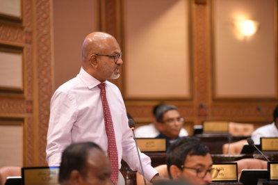 އާންމު ވޯޓަކަށް ދާންޖެހެނީ ގާނޫނުއަސާސީގައި "ތަޅުލެވިފައިވާ" މާއްދާތަކެއް ހުރުމުން: ނާޒިމް