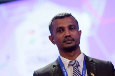 ޓޮމްގެ އަމާޒަކީ އެފްއޭއެމަށް ގެއްލިފައިވާ އިތުބާރު އަލުން ހޯދައިދިނުން