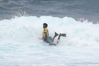 ބުރުނު ޝިކާރު ބޮޑީބޯޑިން ޗެލެންޖް ފަށައި ފޯރީގައި ކުރިއަށް