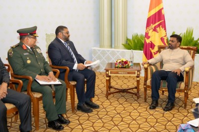 ލަންކާގެ ރައީސް، ވަކިވަކިން ބައެއް ވަޒީރުންނާ ބައްދަލުކުރައްވައިފި