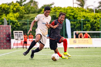 ސިޔާމް ވޯލްޑާއި ސޮނޭވާ ޖާނީ އެއްވަރުވިއިރު ވެލާއަށް ބޮޑު މޮޅެއް