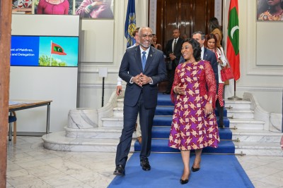 ރައީސާއި ކޮމަންވެލްތުގެ އެސްޖީ ބައްދަލުކުރައްވައި، މުހިންމު ދާއިރާތަކާ ބެހޭ މަޝްވަރާކުރައްވައިފި