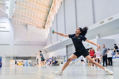 ބަޓޫމީ ކަޕުގެ ސިންގަލްސް، ޑަބަލްސް އަދި މިކްސްޑް ޑަބަލްސްގެ ސެމީއަށް ލައިބާ ދަތުރުކޮށްފި