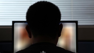 ބަރަހަނާ ވީޑިއޯ ލީކުކުރާނެ ކަމަށް ބުނެ ރައްޓެއްސަކު ބްލެކްމެއިލް ކުރި މީހަކު ޖަލަށް