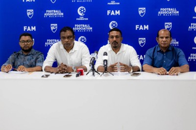 އަލިމަސް ޔޫބީލް ފާހަގަކުރަން ކޮންމެ ރަށަކުން ފުޓުބޯޅަ ޝަހުސިއްޔަތެއް ހޮވަނީ