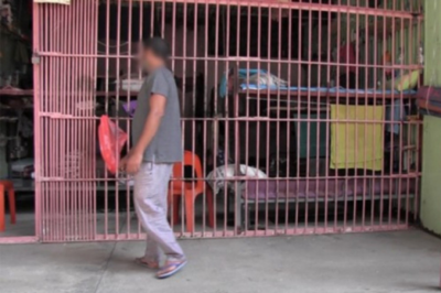 ''އަފްރާހް މަރުވީ ފަރުވާއަށްއެދި، ނުދީ އޮށްވައި, އައިއޯ ބުނީ ފޭކް ޖައްސައޭ''