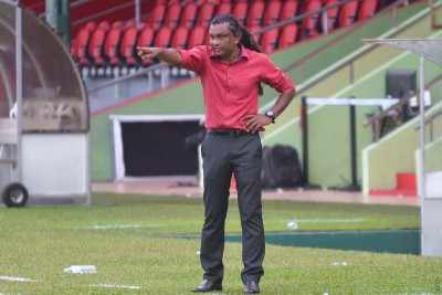 ނިއު ރޭޑިއަންޓްގެ އައު ކޯޗަކަށް ސުޒެއިން