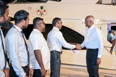 އަމާޒަކީ ލަސްވެގެން ނޮވެންބަރު މަހު ހަނިމާދޫ އެއާޕޯޓު ހުޅުވުން: ރައީސް