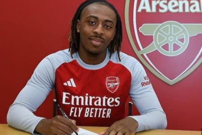 އެޒޭ އާސެނަލްއަށް ސޮއިކޮށްފި