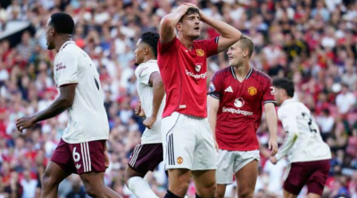 އާސެނަލްއިން ޔުނައިޓެޑް ބަލިކުރިއިރު، ޗެލްސީއަށް މޮޅެއް ނުވެވުނު