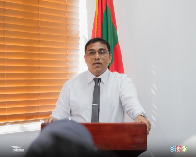 ފެނަކައަށް 3000 ދިދަ ފަހައިދޭނެ ބަޔަކު ހޯދަނީ