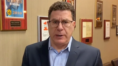 އެހެން މާކް ޒަކަބާގެއް ފޭސްބުކާ ދެކޮޅަށް ކޯޓަށް