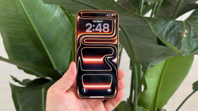 އައިފޯން 17ގެ ޕްރީ-އޯޑަރުތަކުން ރެކޯޑް މުގުރާލައިފި