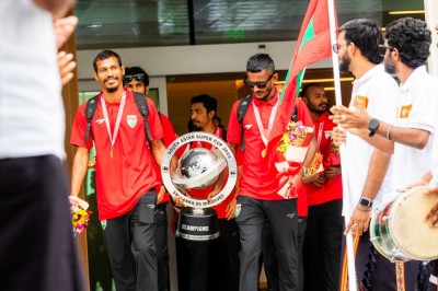 ހަތް އަހަރު ފަހުން ލިބުނު ބައިނަލްއަގުވާމީ ތައްޓާއެކު އައި ގައުމީ ފުޓުބޯޅަ ޓީމަށް ހޫނު މަރުހަބާއެއް