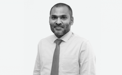 ފެނަކައިގެ އައު ޗީފް ފައިނޭންޝަލް އޮފިސަރަކަށް ޖިހާދު