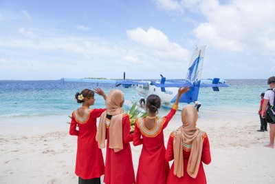 ކަމަދުއަށް ފުރަތަމަ ސީޕްލޭން ޖައްސައިފި، ދިވެހިވަންތަ މަރުހަބާއެއް