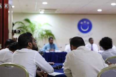 ކޮންޓްރޯލް ބިލުގެ އެނަލަސިސްއަކާއި ނިޒާމުގެ ރިވިއުއެއް ހަދަން 4 މަސް ދޭން އެދެފި