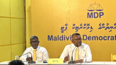 އެންމެ ފުރަތަމަ ނަގަންވީ މި ވެރިކަން ރައްޔިތުން ބޭނުންތޯ ފެންނަނުފެންނަ ވޯޓެއް: ފައްޔާޒް