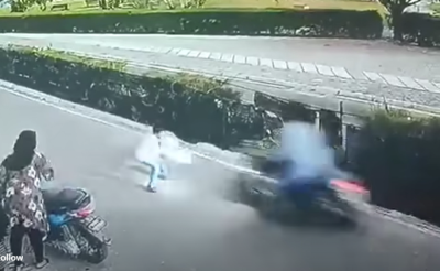 ކުއްޖާ ގައިގައި ޖެހުނު ސައިކަލު ދުއްވި މީހާ ދޫކޮށްލައިފި، ކުއްޖާގެ ހާލު ރަނގަޅު