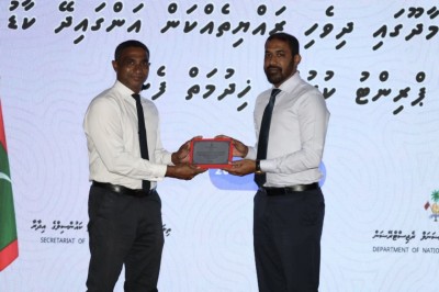 ހަނިމާދޫގައި އައިޑީކާޑު ޕްރިންޓްކޮށް ދޫކުރުމުގެ ޚިދުމަތް ފަށައިފި