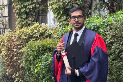 އޮކްސްފޯޑުން ޕީއެޗްޑީ ހާސިލްކުރެއްވި ފުރަތަމަ ދިވެއްސަކަށް, ޒުވާން ޝައްފާން!